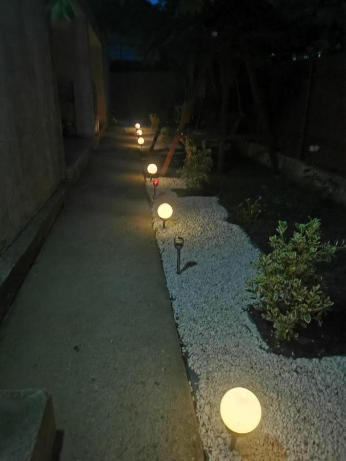 Zapp House Hotel คอสติเนช ภายนอก รูปภาพ